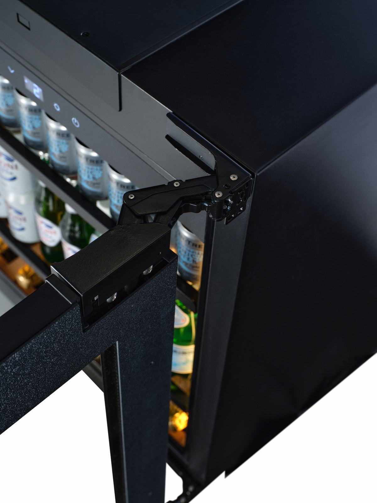 CELLA - Fully Integrated Drinks Fridge - Handleless / Push To Open - BV34PANEL-TO