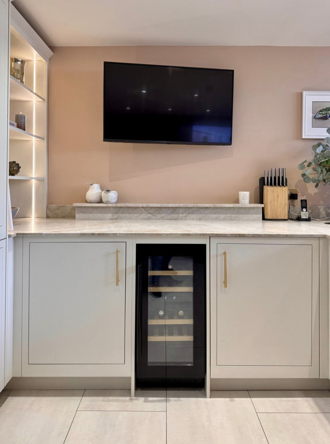 Dunavox FLOW-32D - 400mm Dual Zone - 32 Bottles - Built In - DAUF-32.78DB - 3 Lighting Options