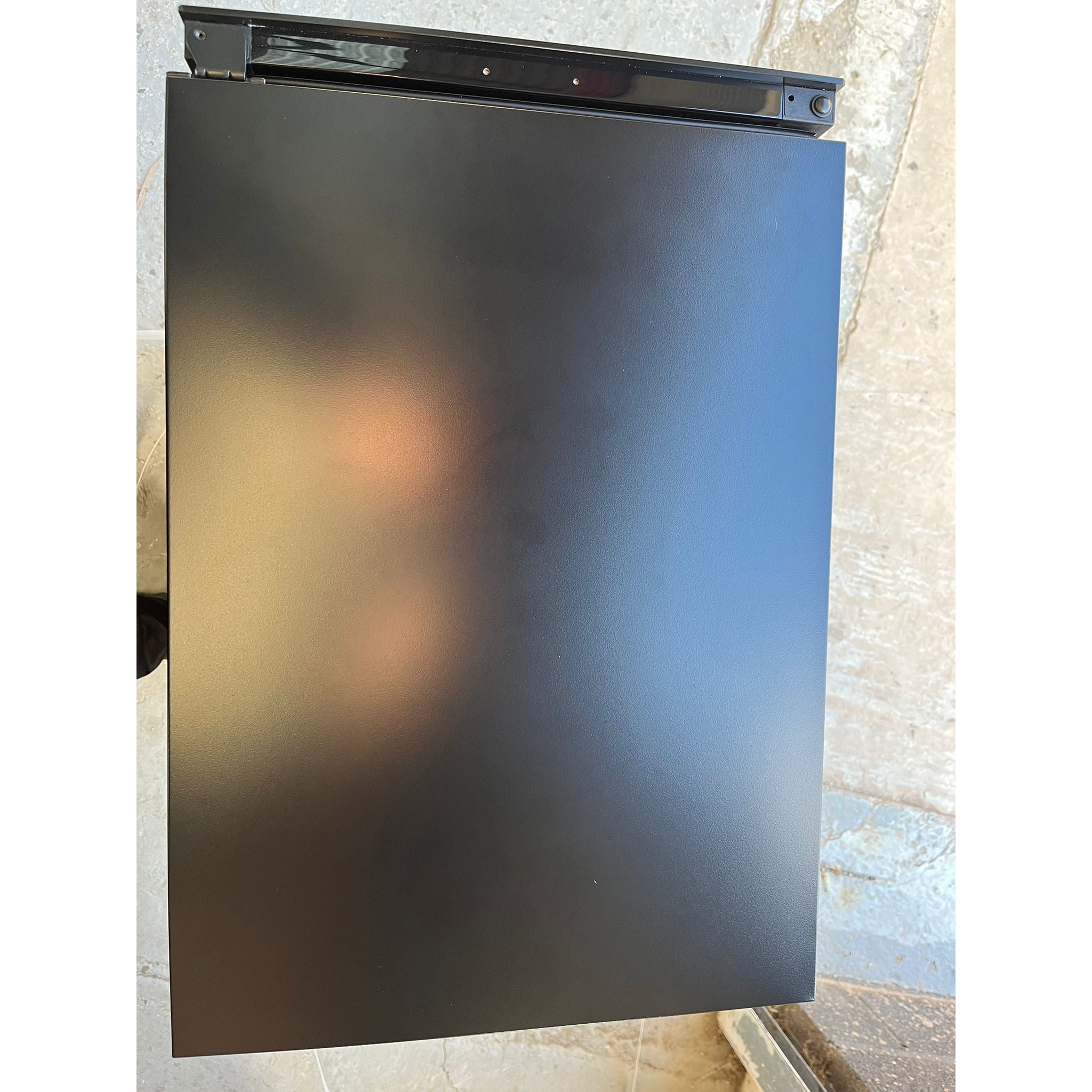 GRADED - Dunavox DAUF-32.83B - 400mm - Built In Undercounter - Single Zone