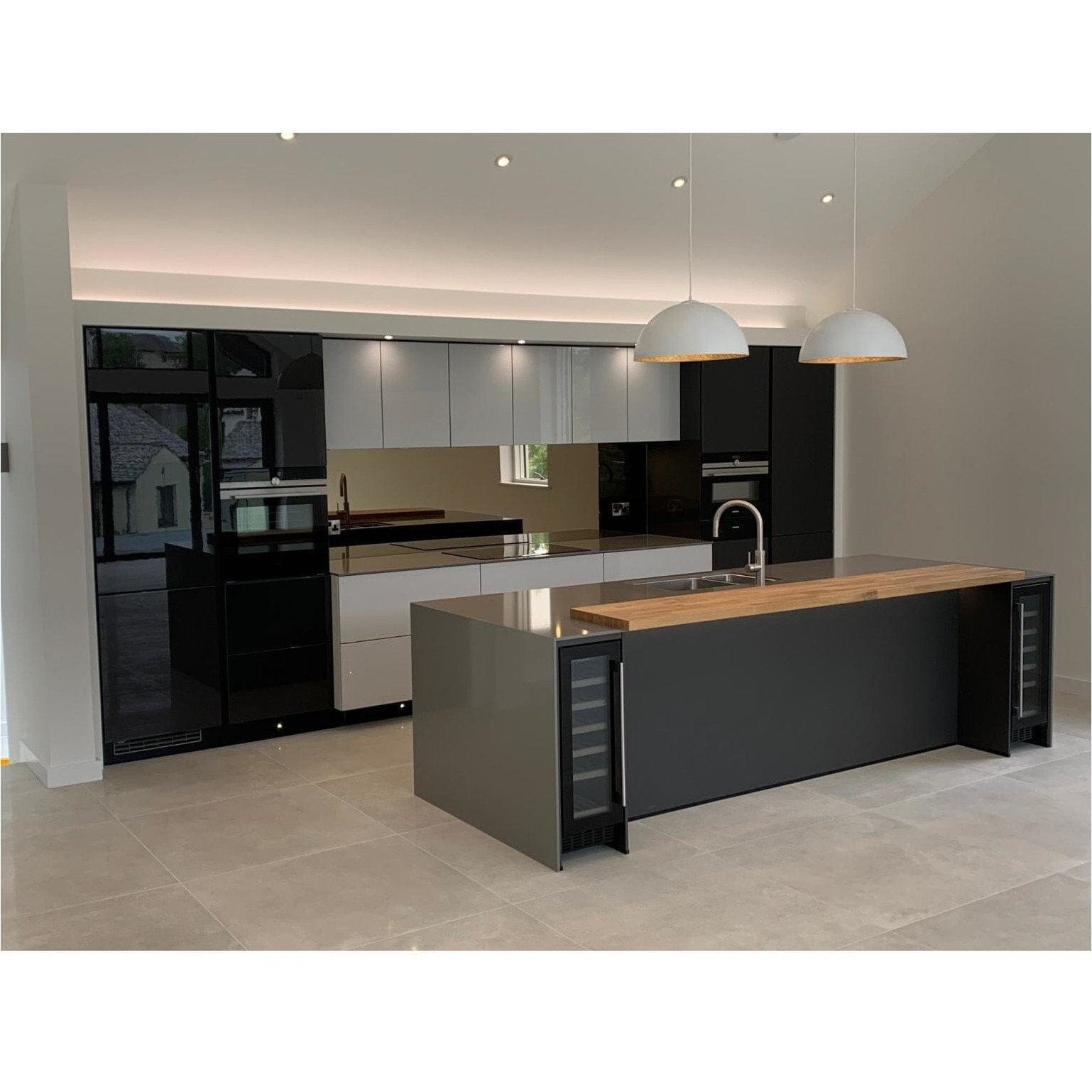 Dunavox FLOW-19 - 300mm - 19 Bottle - Built In Undercounter Wine Cooler - DAUF-19.58B