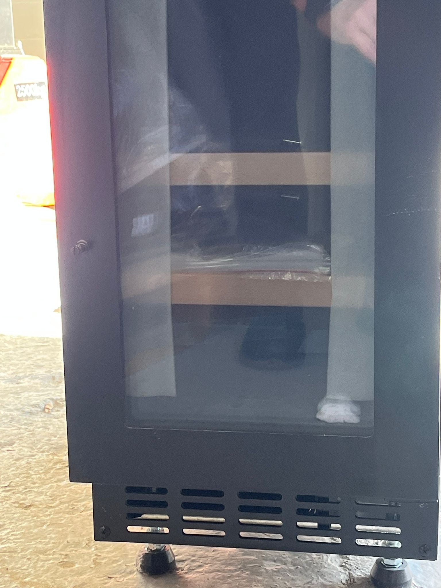 GRADED - mQuvée - 300mm - Undercounter Wine Fridge - WineCave 700 30D Anthracite Black