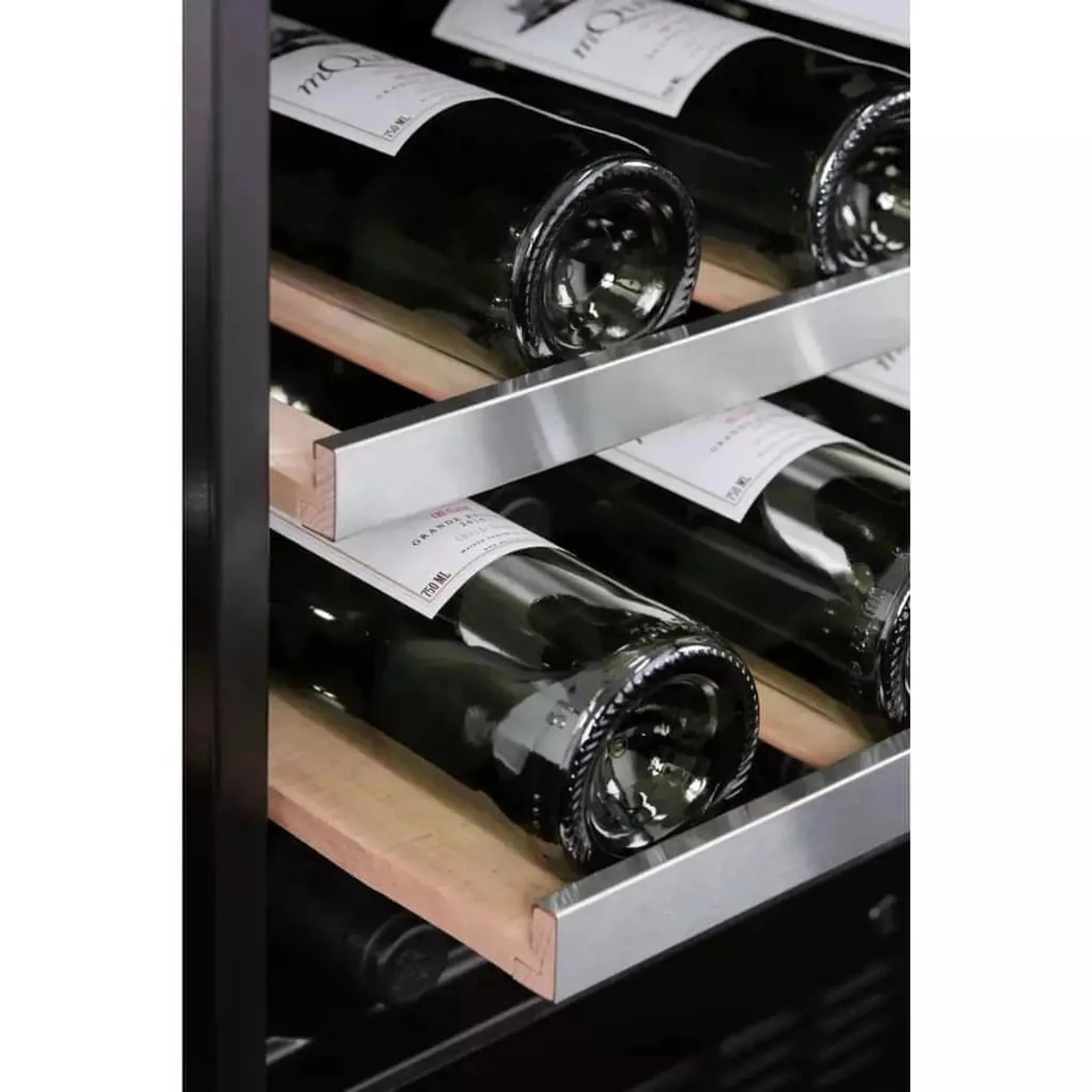 mQuvée - Integrated Wine Cooler - WineKeeper Exclusive 112D Fullglass Black - Push/Pull