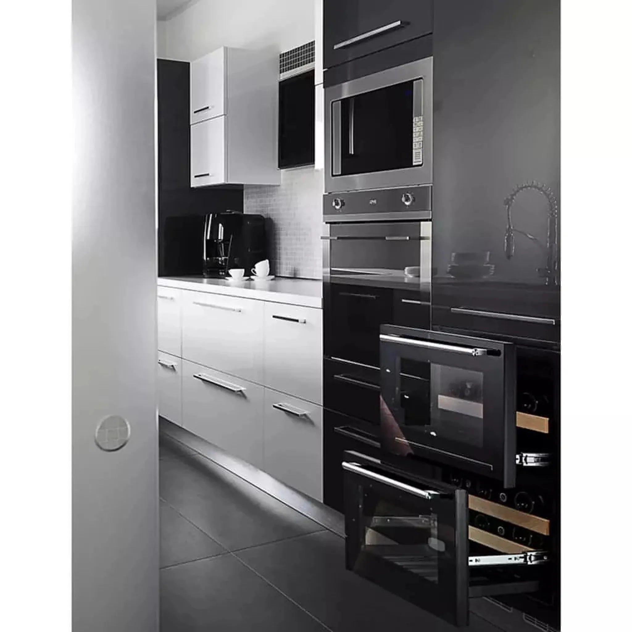 mQuvée - 600mm - Undercounter - WineCave 60DD Fullglass Black